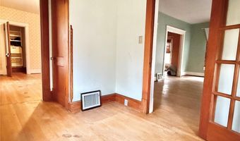 605 Mechanic St, Alton, IL 62002