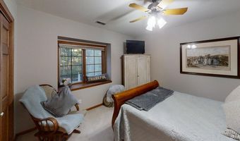 114 Chaudoin Dr, Angola, IN 46703