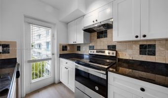 10001 W Bay Harbor Dr 404, Bay Harbor Islands, FL 33154
