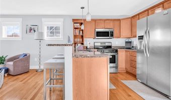 12 Park Ave 3, Narragansett, RI 02882