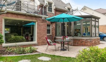 280 RIVER Dr, Appleton, WI 54915