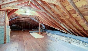 2356 S PIERCE St, Arlington, VA 22202