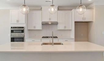 4028 Hidden Oaks Dr, Charlotte, NC 28205