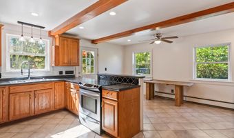 11 Outlet Rd, Augusta, ME 04330