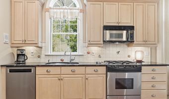 846 GLEN Dr, Bethany Beach, DE 19930