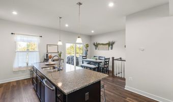 103 BURKWOOD Ter, Lake Frederick, VA 22630