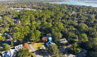 106 S Hermitage Rd, Beaufort, SC 29902