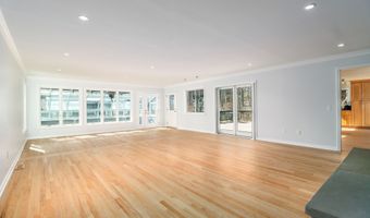 73 A Long Meadow Hill Rd, Brookfield, CT 06804