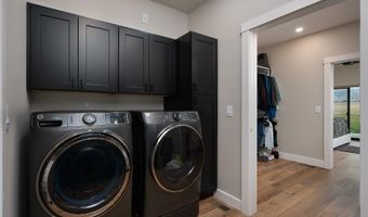 6111 Springhill Rd, Belgrade, MT 59714