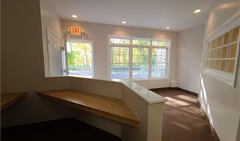 3 Inspiration Ln 5, Chester, CT 06412
