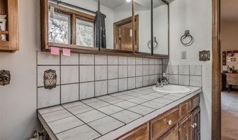 701 Timber Lane Dr, Anadarko, OK 73005