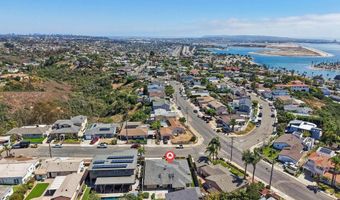 3816 Zoe St, San Diego, CA 92117