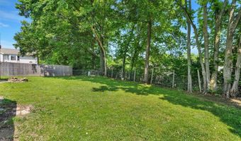 363 Windyoak Dr, Ballwin, MO 63021