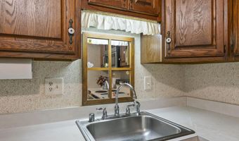 24 Parkwood Dr, Augusta, ME 04330