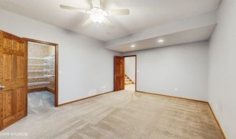 2734 NE 96th Pl, Ankeny, IA 50021