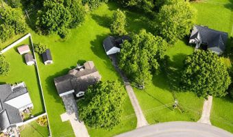 1215 Heatherwood Dr, Arab, AL 35016