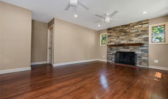 51 Bayside Ave, Amityville, NY 11701
