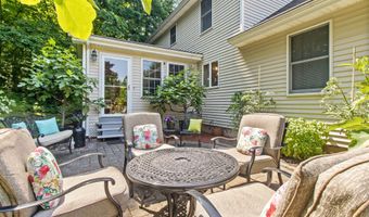 38 Pebble Brook Ct, Berlin, CT 06037
