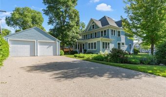 922 Fillmore St, Alexandria, MN 56308