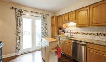 2305 6th St SW, Altoona, IA 50009