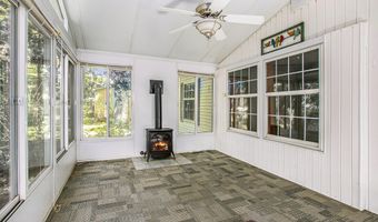 1527 Fern St, Allegan, MI 49010