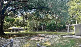 115 Davison Ln, Atmore, AL 36502