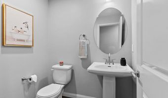 225 Royal Gln 404, Escondido, CA 92025