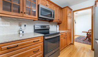 6 Old Sawmill Dr, Beacon Falls, CT 06403