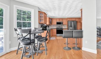 5 WEYMOUTH Ln, Coventry, RI 02816