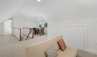 42 Camden Rd, Narragansett, RI 02882