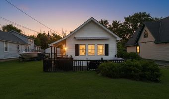 23016 W Lakeview Ave, Antioch, IL 60002