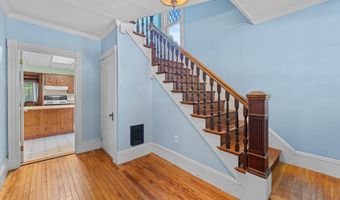 202 Norfolk St, Bangor, ME 04401