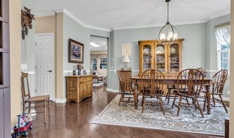 7 Woodlake Ct, Barnegat, NJ 08005