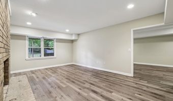 5354 Fox Hill Dr, Peachtree Corners, GA 30092