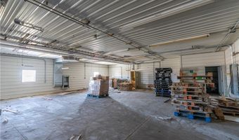 Deerfield Avenue NW, Dalton, OH 44618