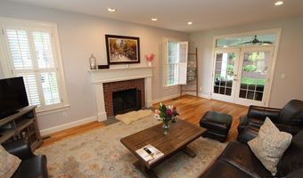 19 Devonshire Ct, Avon, CT 06001