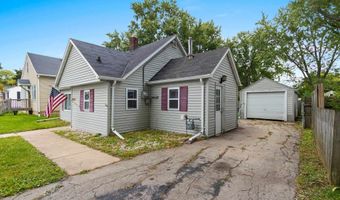 1425 CLARK St, Allouez, WI 54301