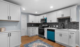 5 Bond St, Brookline, NH 03033