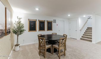 8 E Garfield Ave, Atlantic Highlands, NJ 07716