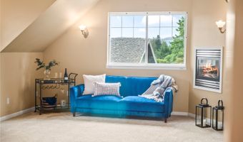 20409 70th St E, Bonney Lake, WA 98391