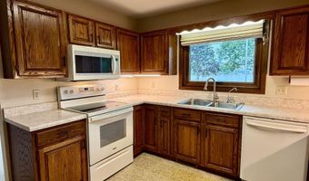 146 Washington Ave, Alden, MN 56009