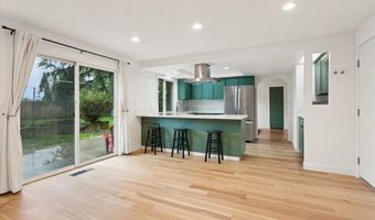 18800 SW SANDRA Ln, Beaverton, OR 97003