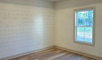 2807 Willowdale Rd, Aynor, SC 29511