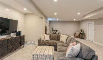 210 31st St SE, Altoona, IA 50009