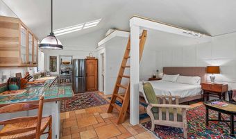 El Salto Rd, Arroyo Seco, NM 87514