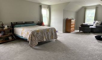 25 Damato Way, Agawam, MA 01001