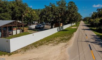 2850 Packinghouse Rd, Alva, FL 33920