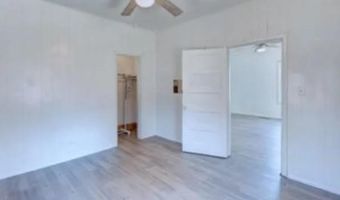 410 E Taylor Ave, Arkansas City, KS 67005