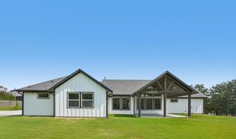 165 Rolling Bend Rd, Alvord, TX 76225
