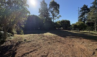 1300 HAMPTON Rd, Brookings, OR 97415